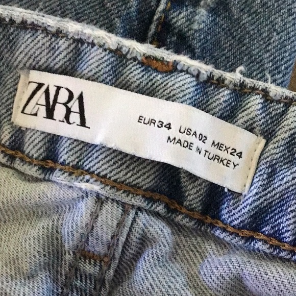 Zara MidRise Jeans 2 - Picture 7 of 7